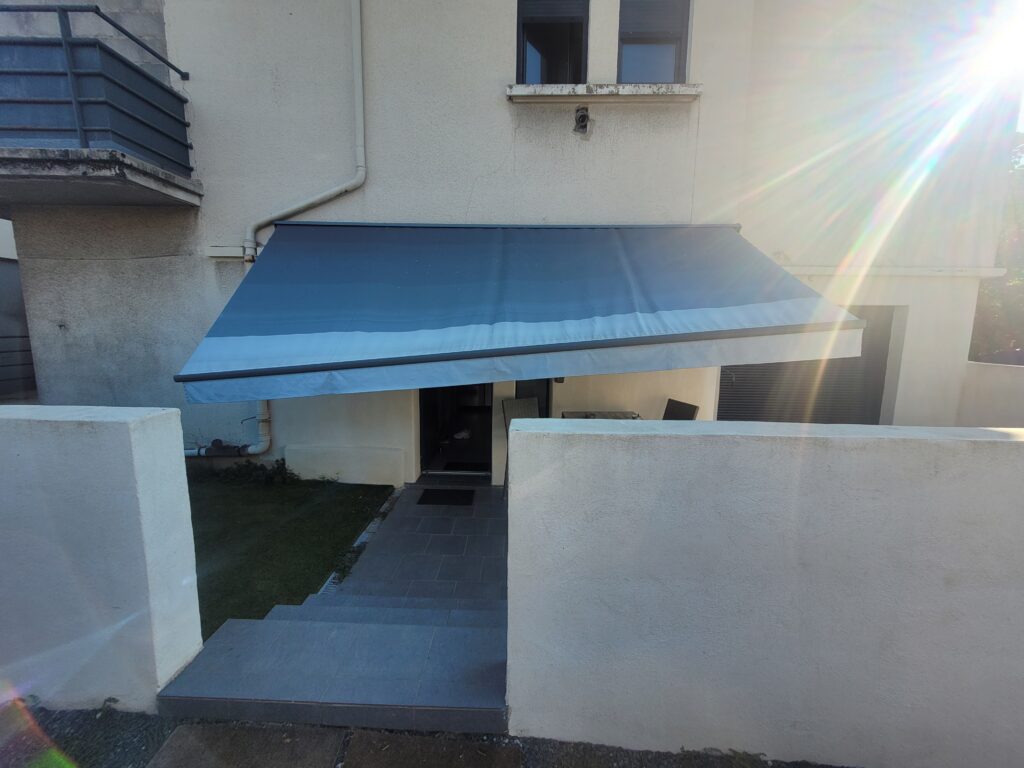 Defect terrasscherm Rem zonwering reparatie service onderhoud